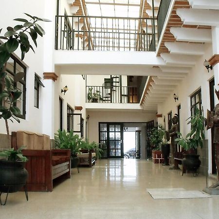 Отель Casa Blanca Текискиапан Экстерьер фото