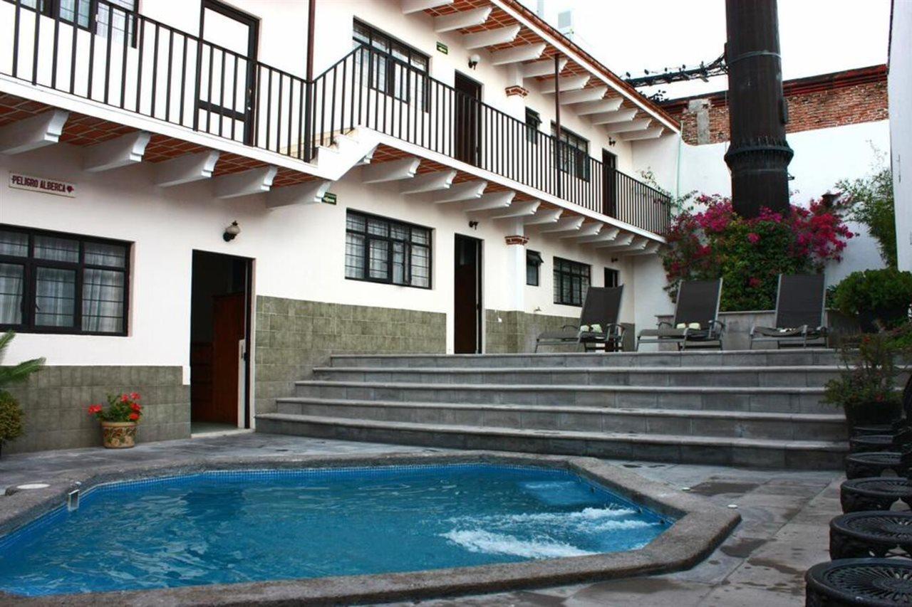 Отель Casa Blanca Текискиапан Экстерьер фото