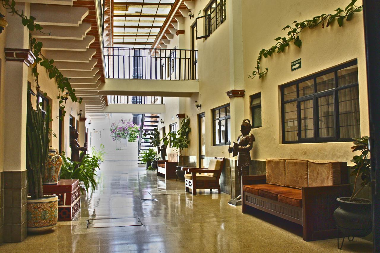 Отель Casa Blanca Текискиапан Экстерьер фото